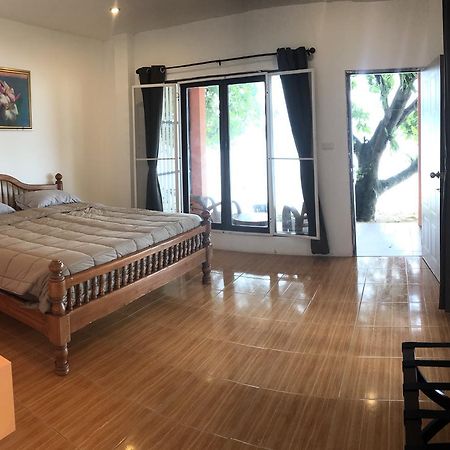 Paradise Beachfront Bungalows Hotel Koh Kradan Luaran gambar