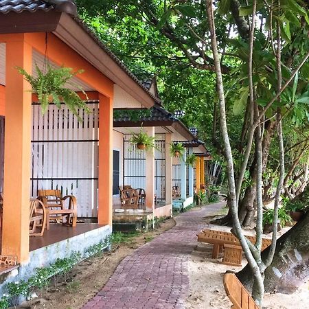 Paradise Beachfront Bungalows Hotel Koh Kradan Luaran gambar