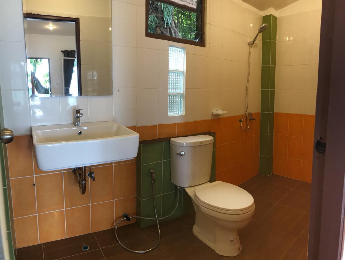 Paradise Beachfront Bungalows Hotel Koh Kradan Luaran gambar