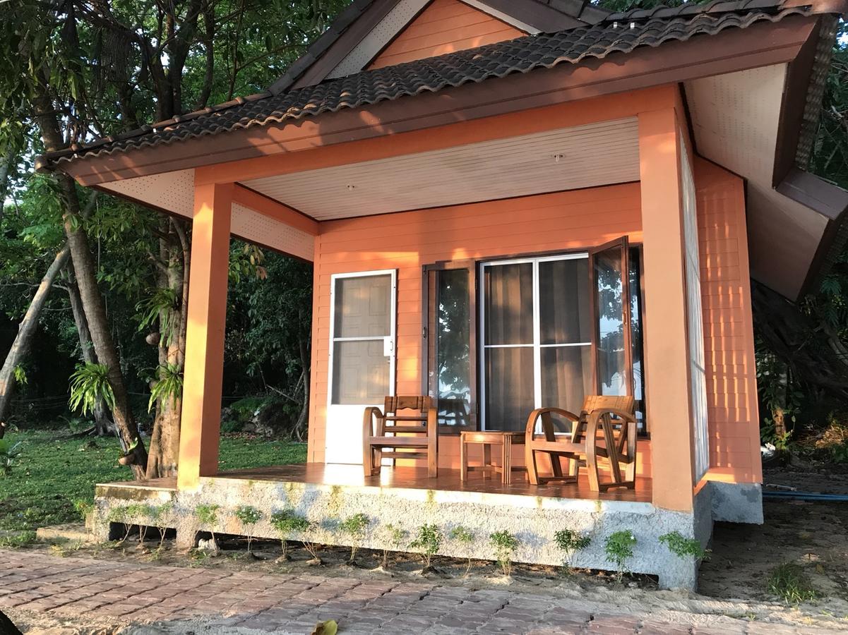 Paradise Beachfront Bungalows Hotel Koh Kradan Luaran gambar