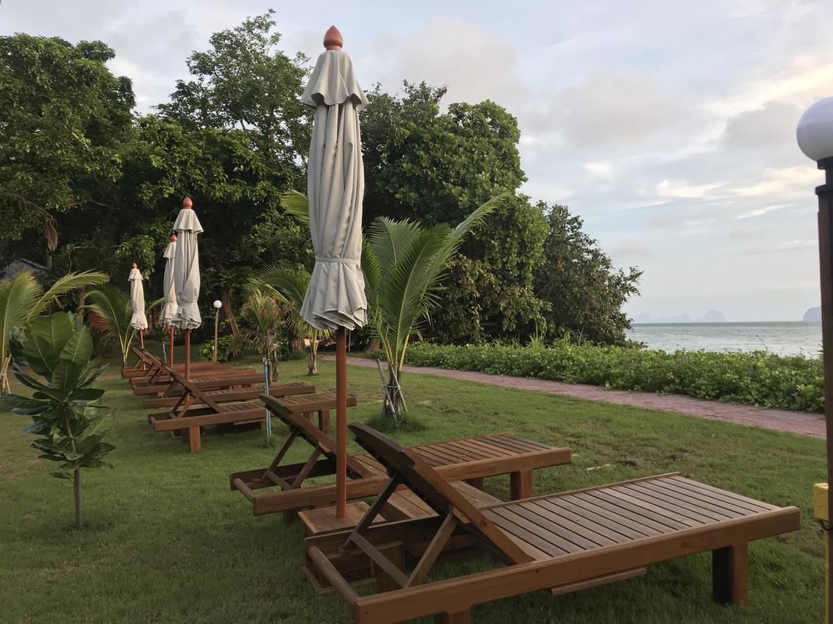 Paradise Beachfront Bungalows Hotel Koh Kradan Luaran gambar